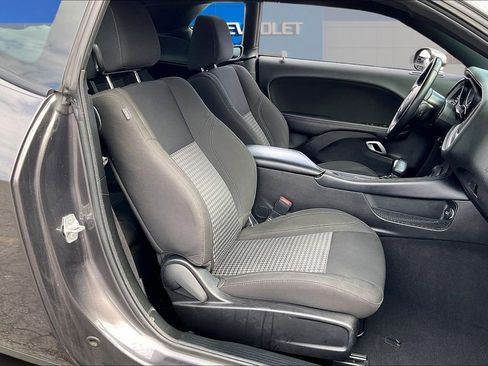 Used 2023 Dodge Challenger SXT RWD image 28