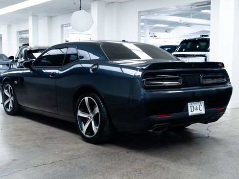 Used 2019 Dodge Challenger R/T w/ Driver Convenience Group image 4