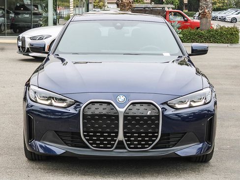 Certified 2023 BMW i4 eDrive35 RWD image 2