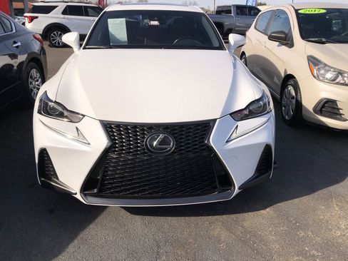 Used 2019 Lexus IS 300 F Sport image 8