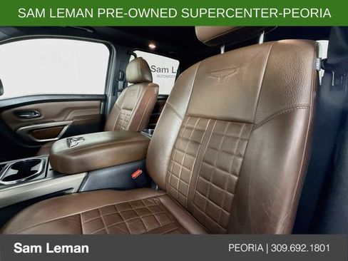 Used 2021 Nissan Titan Platinum Reserve w/ Moonroof Package AWD/4WD image 21