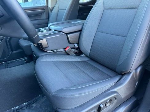 Used 2023 Chevrolet Silverado 1500 LT AWD/4WD image 5