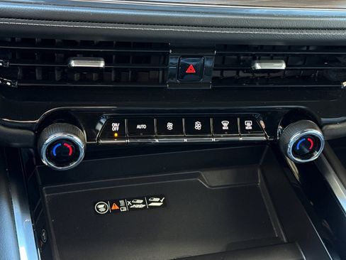 Used 2025 Chevrolet Tahoe Z71 image 28