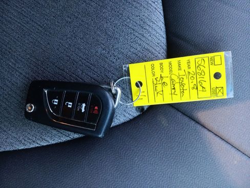 Used 2018 Toyota Camry L image 30