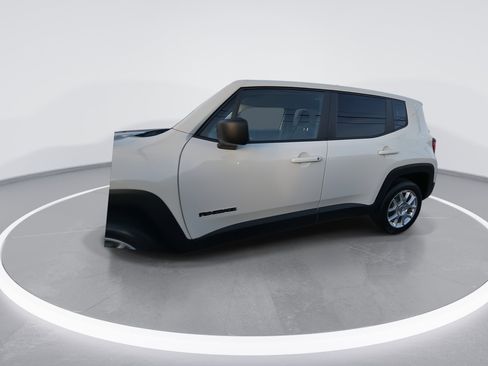 Certified 2023 Jeep Renegade Latitude image 5