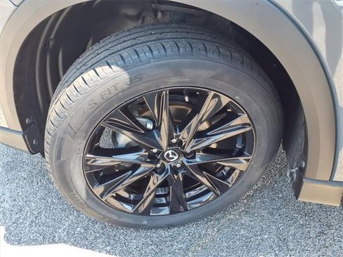 Used 2023 MAZDA CX-5 Carbon Edition image 19