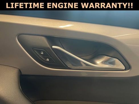 Used 2025 Chevrolet Blazer LT image 36