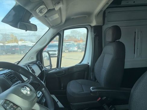 Used 2023 RAM ProMaster 2500 image 7