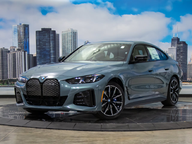 Used 2026 BMW i4 eDrive40 w/ M Sport Package RWD image 2