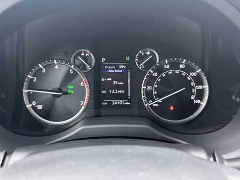 Used 2023 Lexus GX 460 Premium image 17