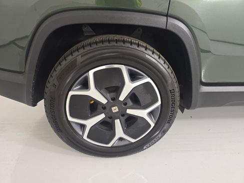 Used 2024 Rivian R1S Adventure AWD/4WD image 12