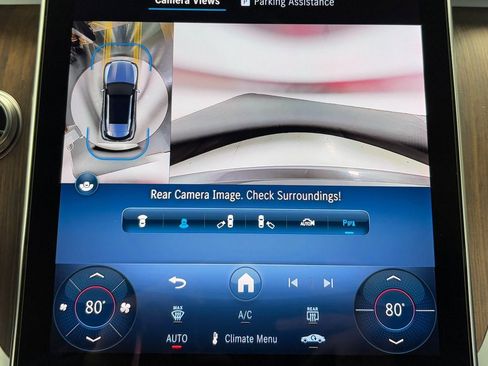 Certified 2025 Mercedes-Benz GLC 350e GLC 350e w/ AMG Line image 21