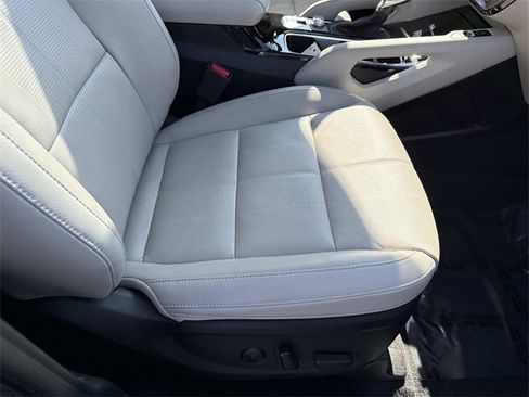 Used 2023 Kia Telluride EX w/ EX Captain's Chair Package image 10