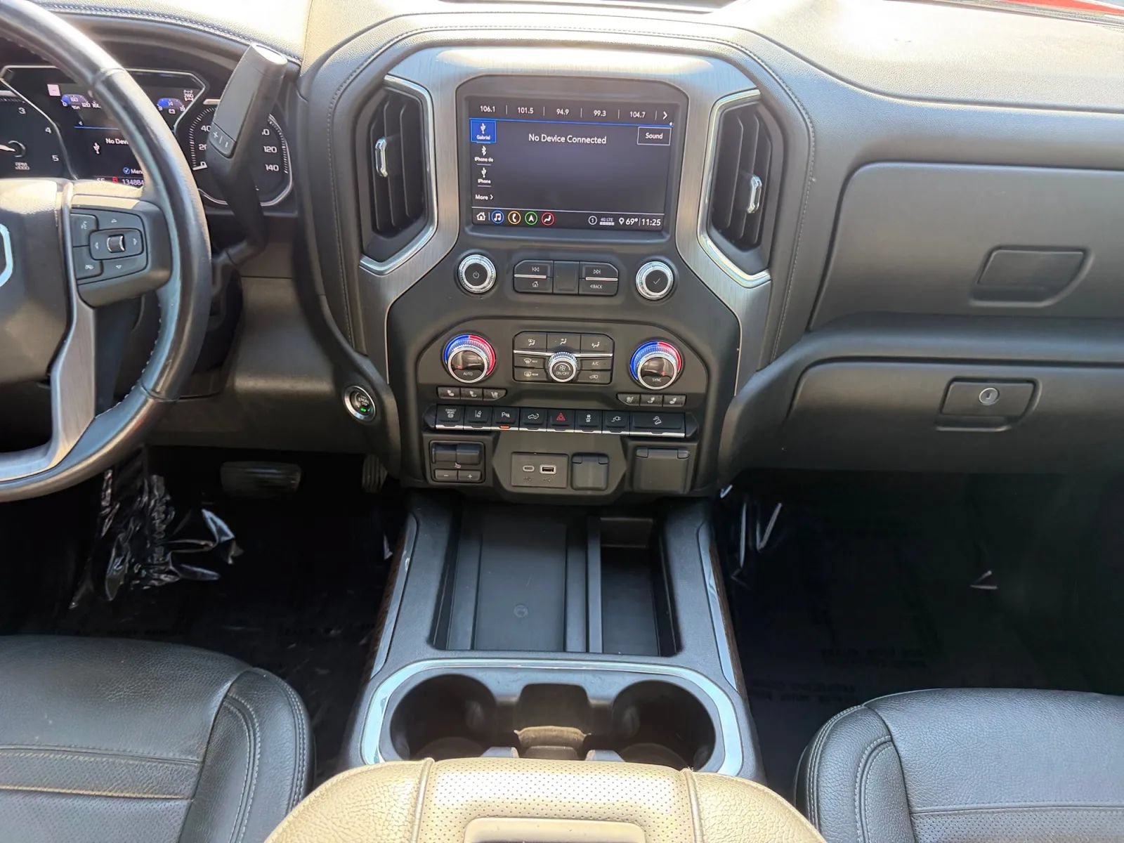 Used 2020 GMC Sierra 2500 Denali w/ Denali Ultimate Package AWD/4WD image 18