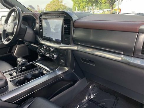 Certified 2022 Ford F150 Lariat w/ Equipment Group 502A High image 36