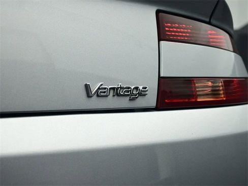 Used 2007 Aston Martin V8 Vantage Coupe image 23