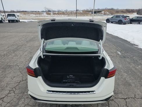 Used 2023 Nissan Altima 2.5 SV image 11