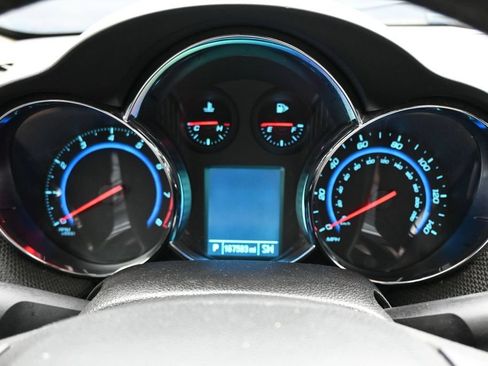 Used 2015 Chevrolet Cruze LTZ w/ Sun, Sound and Sport Package FWD image 17