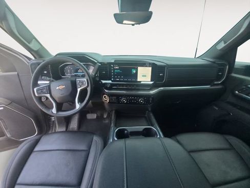 Used 2024 Chevrolet Silverado 3500 LTZ w/ LTZ Convenience Package AWD/4WD image 10