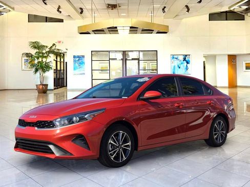 Used 2024 Kia Forte LXS FWD image 1