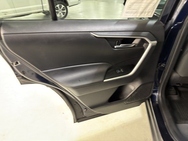 Used 2024 Toyota RAV4 XLE AWD/4WD image 23