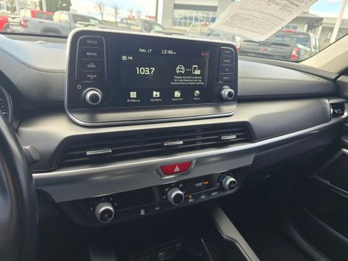 Used 2020 Kia Telluride LX image 30