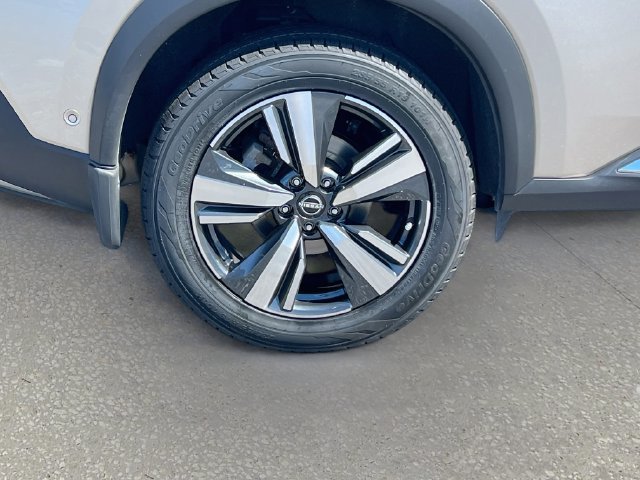 Used 2023 Nissan Rogue Platinum w/ Platinum Premium Package AWD/4WD image 33