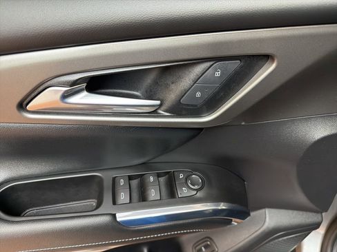 Used 2024 Chevrolet Traverse LT w/ Trailering Package image 23