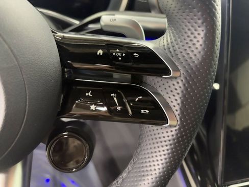 Certified 2022 Mercedes-Benz SL 55 AMG 4MATIC image 15