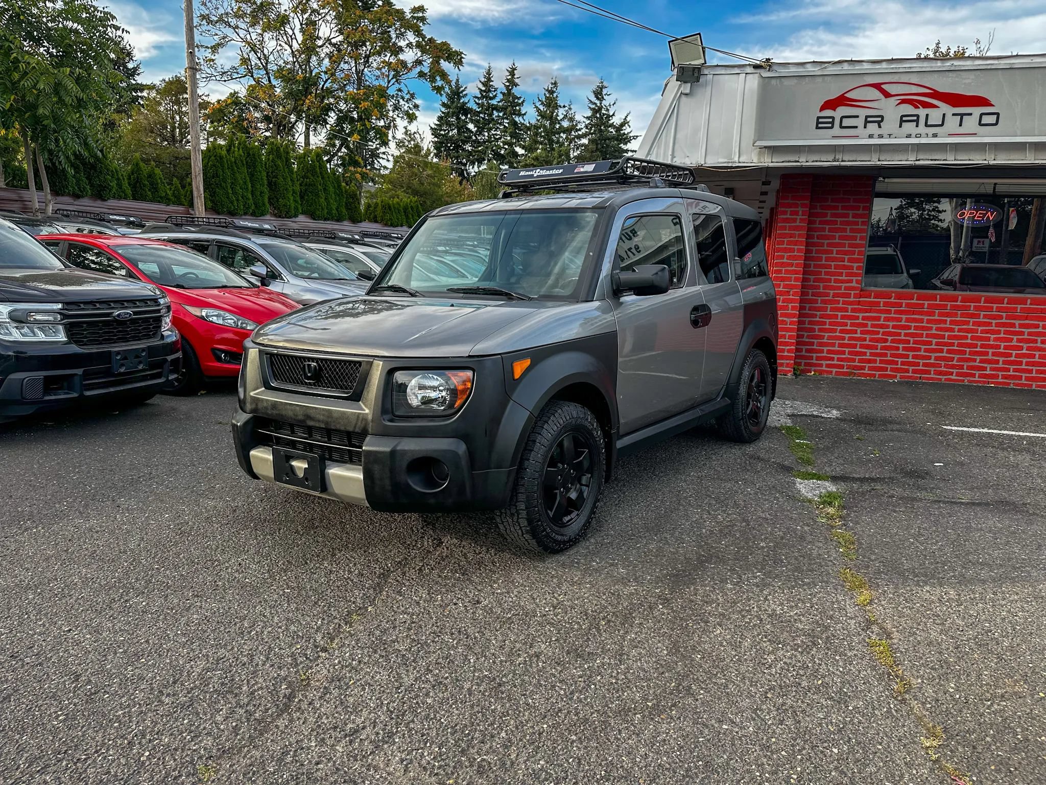 Used 2005 Honda Element EX image 1
