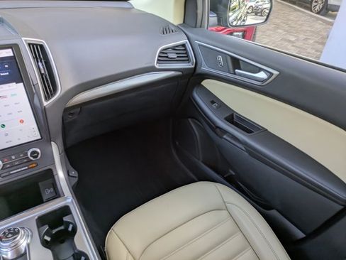 Used 2022 Ford Edge SEL w/ Convenience Package image 14