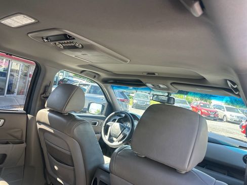 Used 2011 Honda Pilot Touring image 17