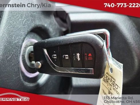 Used 2023 Toyota Camry LE image 19