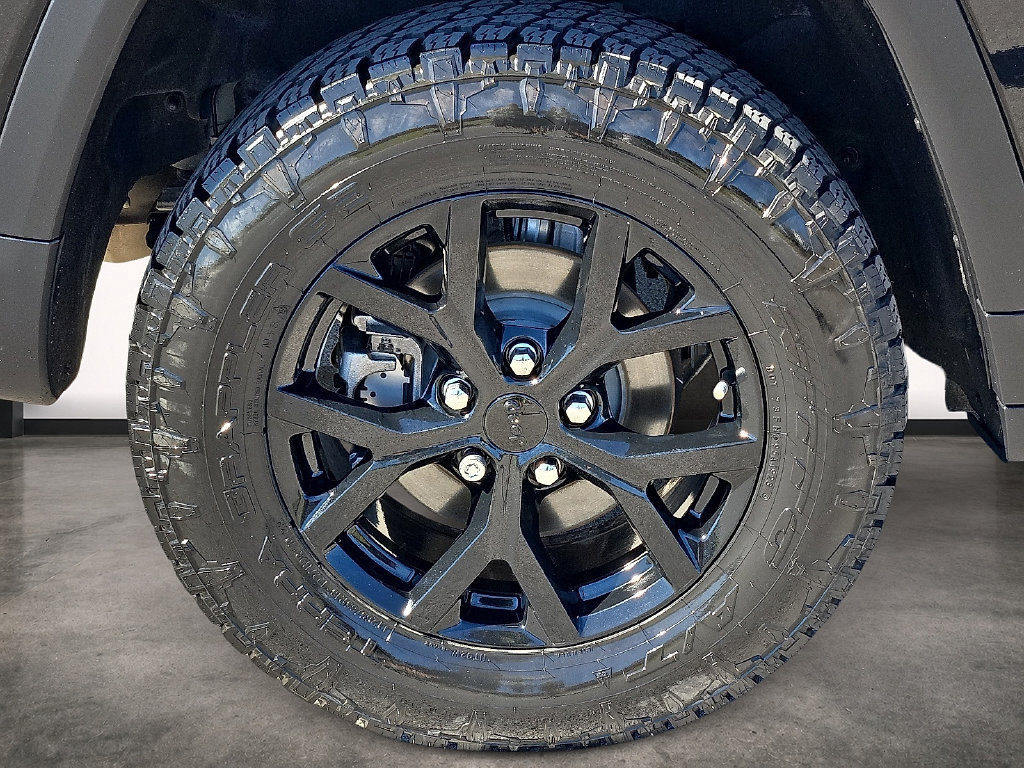 Used 2022 Jeep Grand Cherokee Limited RWD image 7