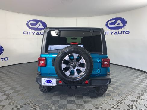 Used 2020 Jeep Wrangler Unlimited Sahara w/ Dual Top Group AWD/4WD image 4