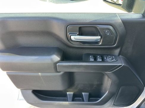 Used 2024 GMC Sierra 2500 Pro w/ Convenience Package image 24