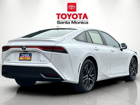 New 2026 Toyota Mirai RWD image 3
