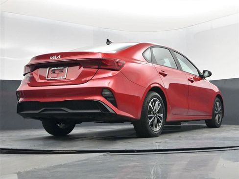 Used 2024 Kia Forte LXS image 14