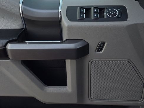 Used 2019 Ford F150 XLT w/ Equipment Group 302A Luxury image 28