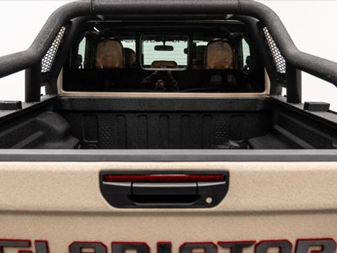 Used 2026 Jeep Gladiator Sport AWD/4WD image 10