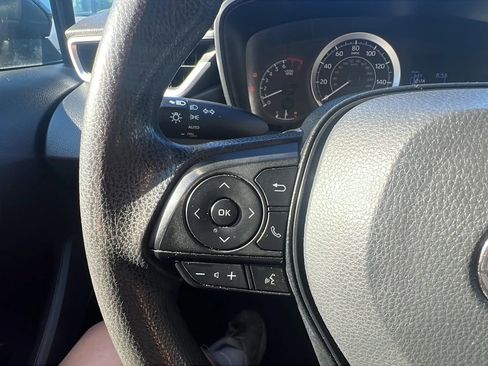 Used 2022 Toyota Corolla LE image 14