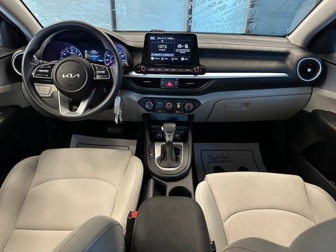 Used 2023 Kia Forte LXS FWD image 9