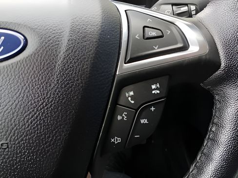 Used 2022 Ford Edge SEL AWD/4WD image 19