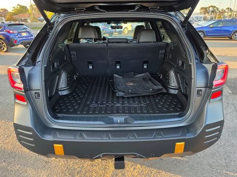 Used 2022 Subaru Outback Wilderness image 14