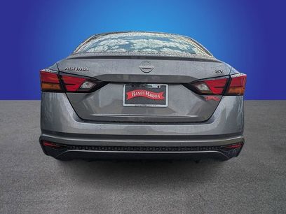 Used 2024 Nissan Altima 2.5 SV