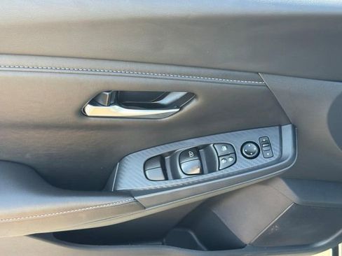 Used 2025 Nissan Sentra SV image 15