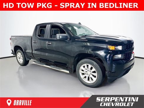 Used 2021 Chevrolet Silverado 1500 Custom image 1