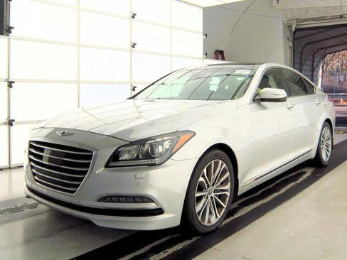 Used 2017 Genesis G80 3.8 w/ Option Group 03 image 7