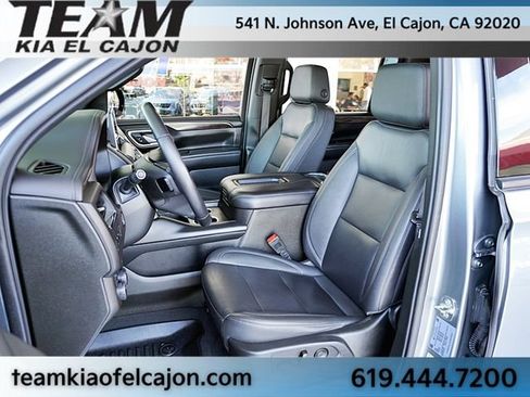 Used 2022 Chevrolet Suburban Z71 AWD/4WD image 17