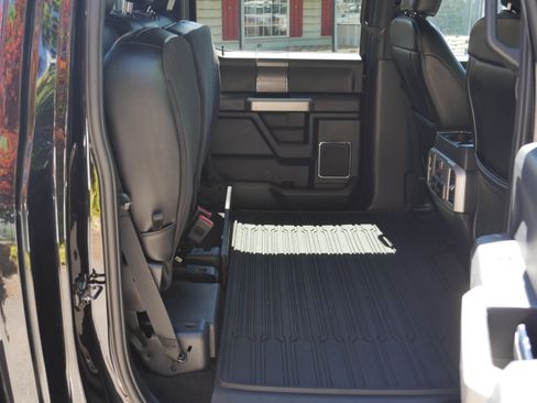 Used 2020 Ford F150 Lariat w/ Equipment Group 502A Luxury AWD/4WD image 31